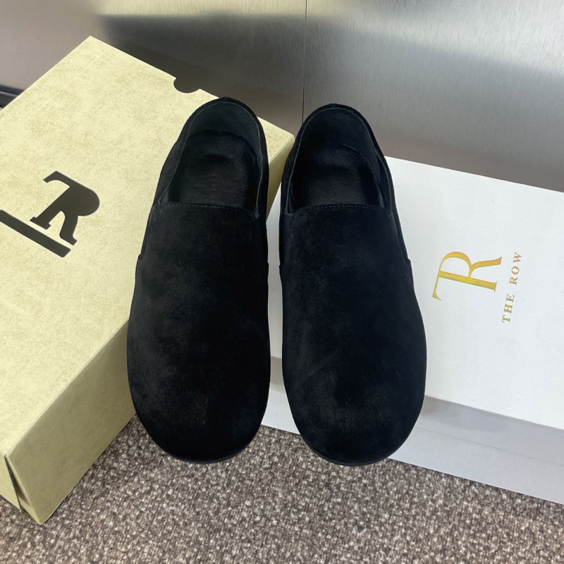 Other flat shoes